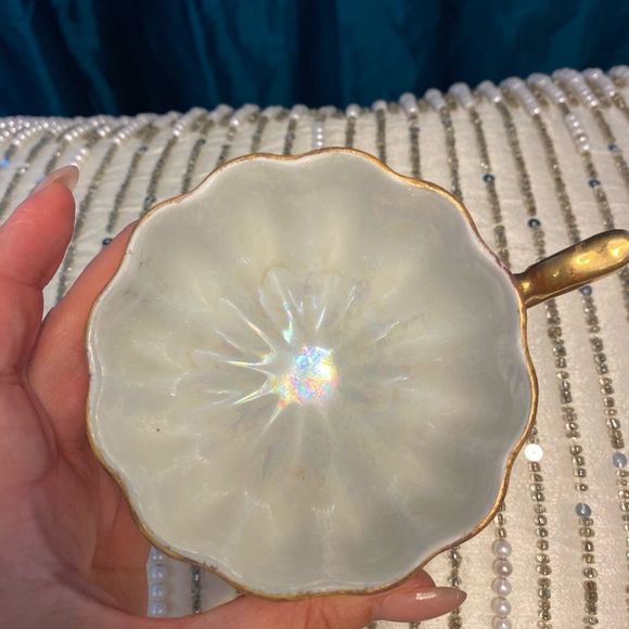 Thames porcelain tea cup and saucer set, vintage - Picture 11 of 14